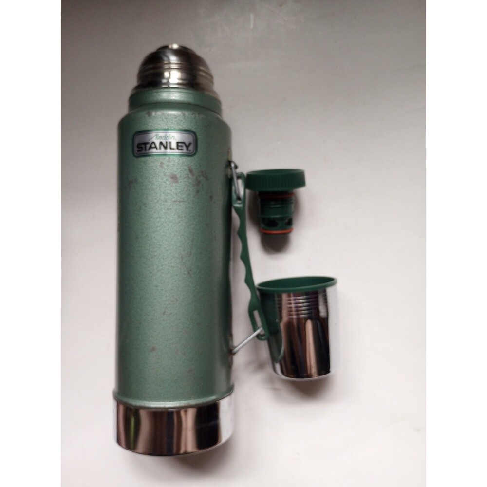 STANLEY ALADDIN A944DH STAINLESS STEEL THERMOS ONE QUART MADE USA GREEN VINTAGE